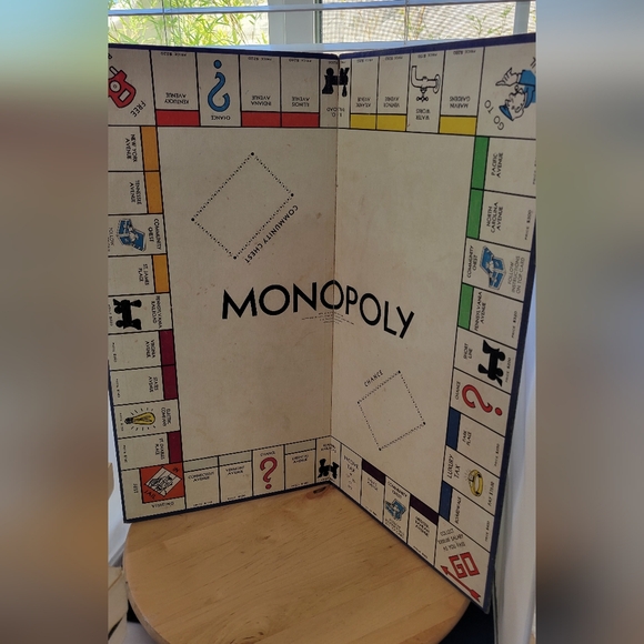 Vintage 1946 Monopoly Game Board and pieces- partially completed - Picture 9 of 16